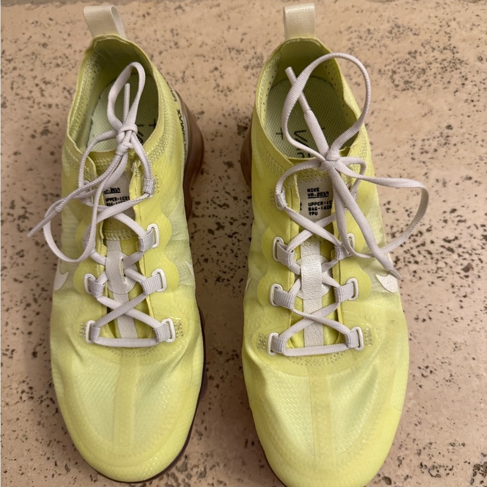 Nike Women's Neon Yellow-Green Athletic Sneakers